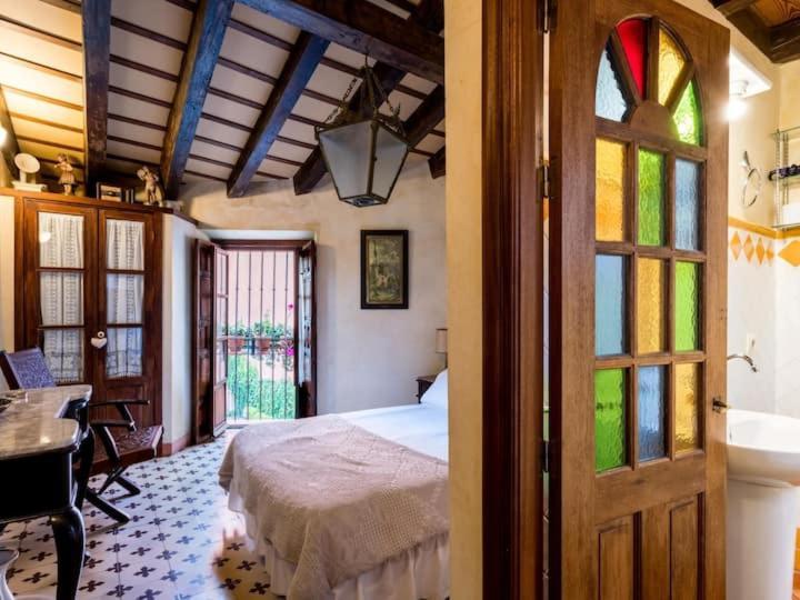Historic House In The City Center إشبيلية المظهر الخارجي الصورة